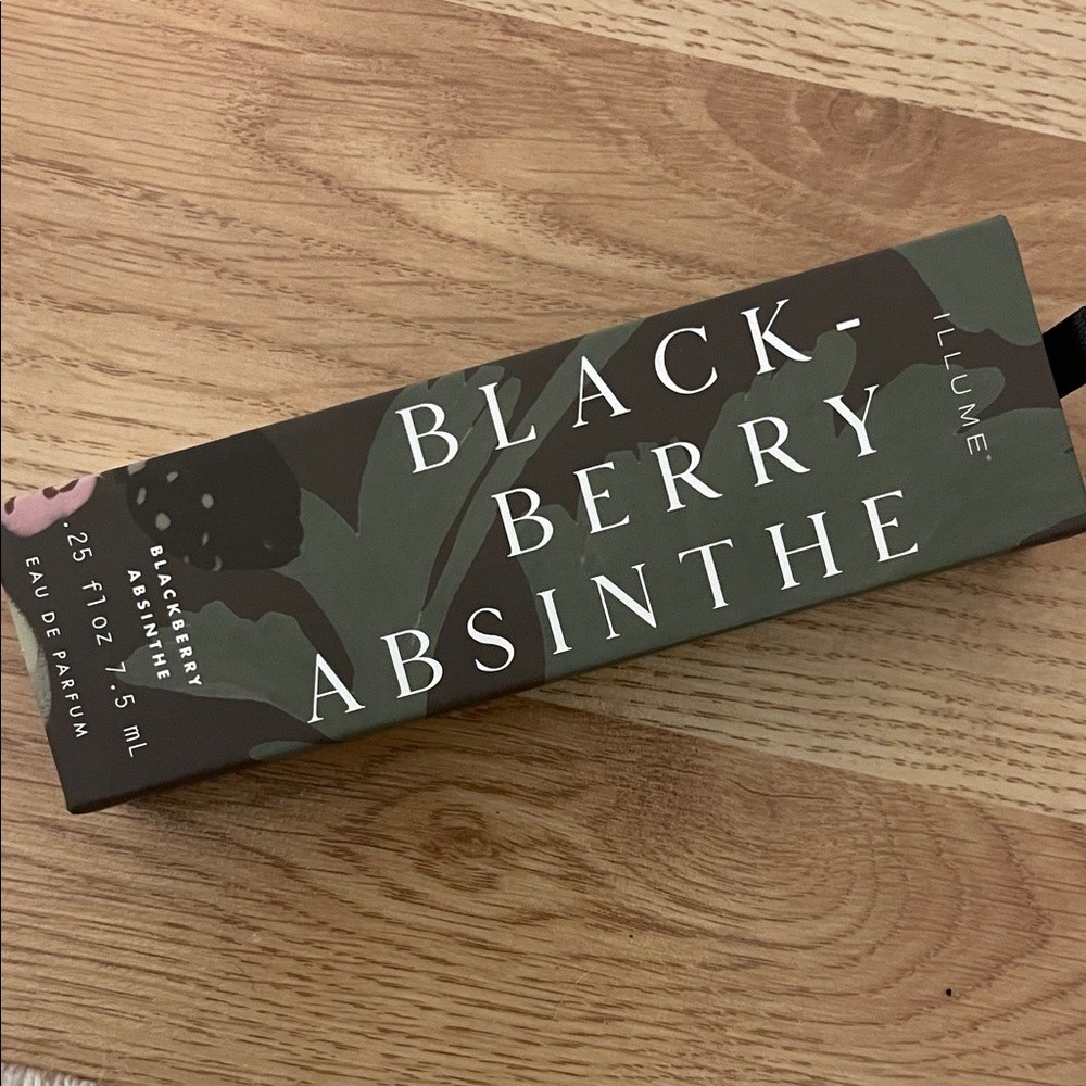 ILLUME BLACK BERRY ABSINTHE